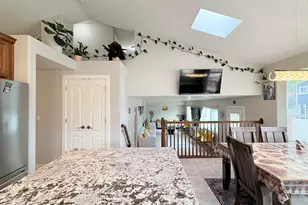 681 E Abbottsford Ct S, Sandy, UT 84070 - Photo 11