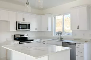 2202 W Cape Fox Way, Lehi, UT 84048 - Photo 3