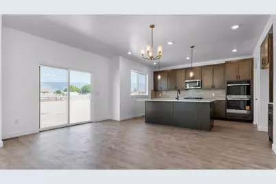 4165 N 560 W #007, Erda, UT 84074 - Photo 7