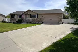 134 S 380 W, Smithfield, UT 84335 - Photo 3