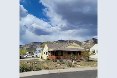 207 N Rawlins St, East Carbon, UT 84520 - Photo 5