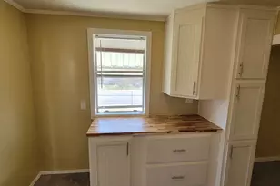 207 N Rawlins St, East Carbon, UT 84520 - Photo 27