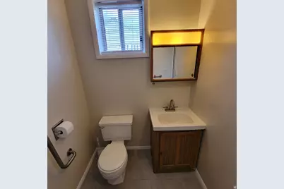 207 N Rawlins St, East Carbon, UT 84520 - Photo 17