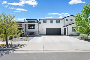 1040 E Larkspur Dr, Sandy, UT 84094 - Photo 3
