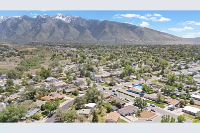 1040 E Larkspur Dr, Sandy, UT 84094 - Photo 51