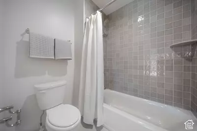 695 W Hidden Farm Dr, Farmington, UT 84025 - Photo 41