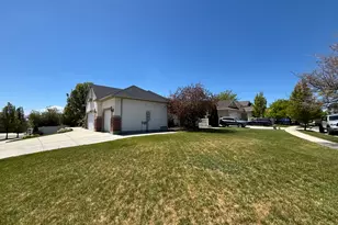 6344 S Adirondack Way, Taylorsville, UT 84129 - Photo 3