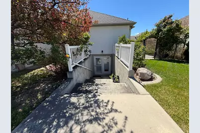 6344 S Adirondack Way, Taylorsville, UT 84129 - Photo 11