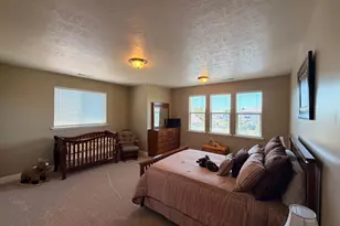 2368 S 825 W, Syracuse, UT 84075 - Photo 29