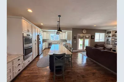 2368 S 825 W, Syracuse, UT 84075 - Photo 17