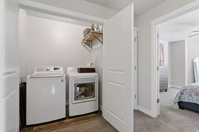 370 W Knights Ln, Layton, UT 84041 - Photo 19