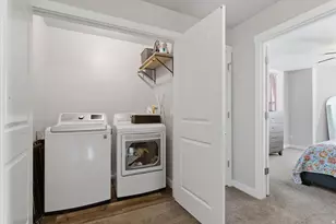370 W Knights Ln, Layton, UT 84041 - Photo 19