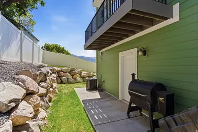 370 W Knights Ln, Layton, UT 84041 - Photo 3
