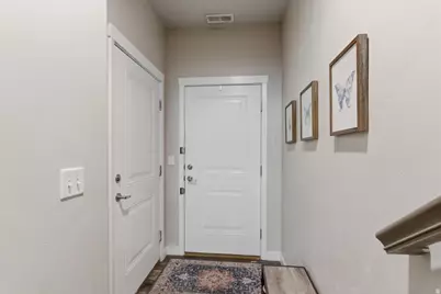370 W Knights Ln, Layton, UT 84041 - Photo 5