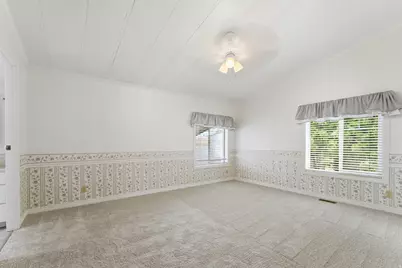 3800 S 1900 W #242, Roy, UT 84067 - Photo 5