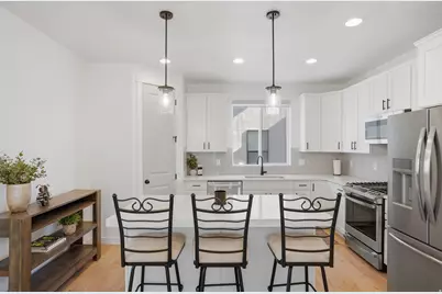 11531 S Engelmann Dr, Draper, UT 84020 - Photo 9