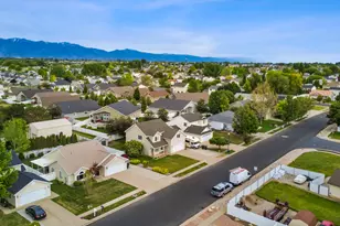 1756 N 2615 W, Clinton, UT 84015 - Photo 13