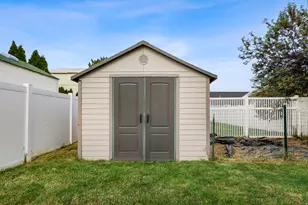 1756 N 2615 W, Clinton, UT 84015 - Photo 31