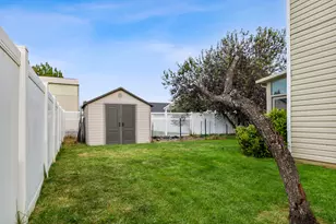 1756 N 2615 W, Clinton, UT 84015 - Photo 25