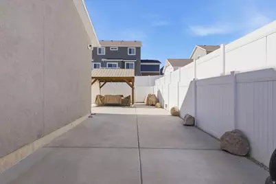 7109 W Jayson Dr S, West Jordan, UT 84081 - Photo 29
