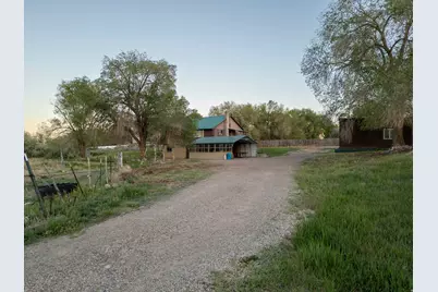 320 N 200 E, Vernal, UT 84078 - Photo 9