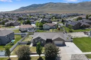 319 W Lariat Blvd, Saratoga Springs, UT 84045 - Photo 37