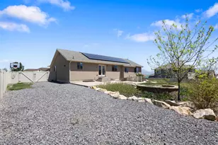 319 W Lariat Blvd, Saratoga Springs, UT 84045 - Photo 31