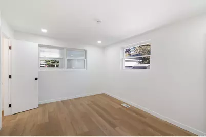 1098 E Lori Way, Murray, UT 84117 - Photo 15