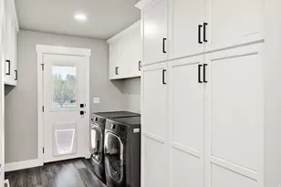 51 W 100 N, Richmond, UT 84333 - Photo 13