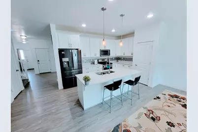 1049 W Albion Meadow Way, Bluffdale, UT 84065 - Photo 5