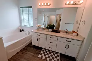 1049 W Albion Meadow Way, Bluffdale, UT 84065 - Photo 13