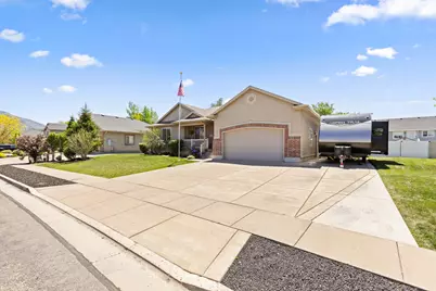 653 W 3550 S, Riverdale, UT 84405 - Photo 3