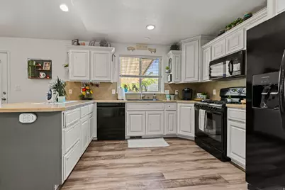 653 W 3550 S, Riverdale, UT 84405 - Photo 17