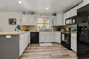 653 W 3550 S, Riverdale, UT 84405 - Photo 17
