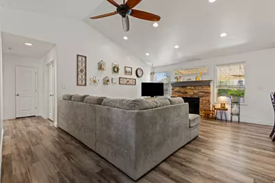 653 W 3550 S, Riverdale, UT 84405 - Photo 9