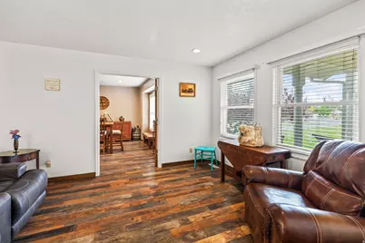 130 S 300 E, Annabella, UT 84711 - Photo 7
