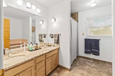 130 S 300 E, Annabella, UT 84711 - Photo 33