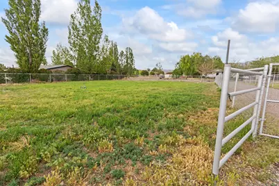 130 S 300 E, Annabella, UT 84711 - Photo 57