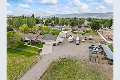 130 S 300 E, Annabella, UT 84711 - Photo 77