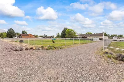 130 S 300 E, Annabella, UT 84711 - Photo 3