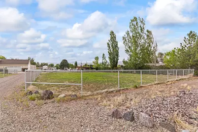 130 S 300 E, Annabella, UT 84711 - Photo 65