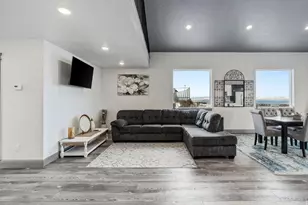 2923 S Country Club Way, Garden City, UT 84028 - Photo 11