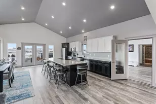 2923 S Country Club Way, Garden City, UT 84028 - Photo 7