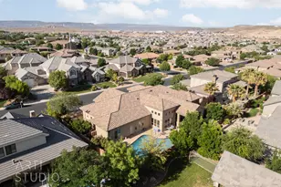 2461 E Lagrasse Cir, Saint George, UT 84790 - Photo 11