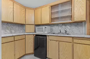 4900 S 3 Fountains Dr, Murray, UT 84107 - Photo 19