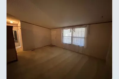 238 E Detroiter Cir S, Murray, UT 84107 - Photo 9