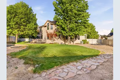1425 N Manila Ct W, Pleasant Grove, UT 84062 - Photo 35