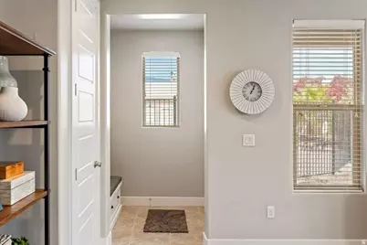 2335 N Canyon Dr, Washington, UT 84780 - Photo 5