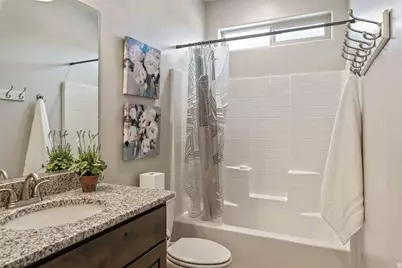 2335 N Canyon Dr, Washington, UT 84780 - Photo 29