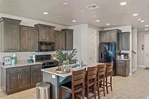 2335 N Canyon Dr, Washington, UT 84780 - Photo 13